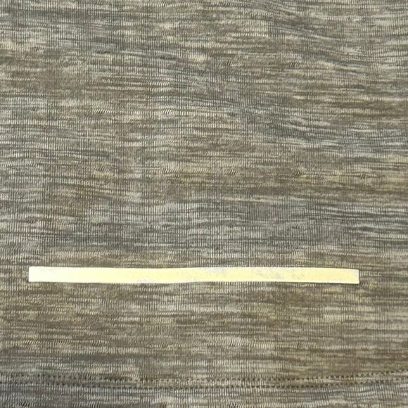 Nike Element Running 1/2 Zip Pullover Top Mens L Gray Thermal Thumb Holes - Picture 12 of 12